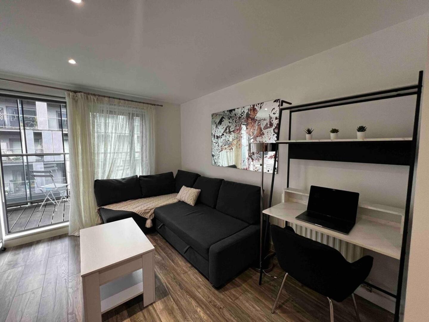 Апартаменти Stylish 1-Bed Flat With Sofa-Bed In Лондон Екстер'єр фото
